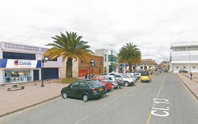 Apertura de puerta en Funza